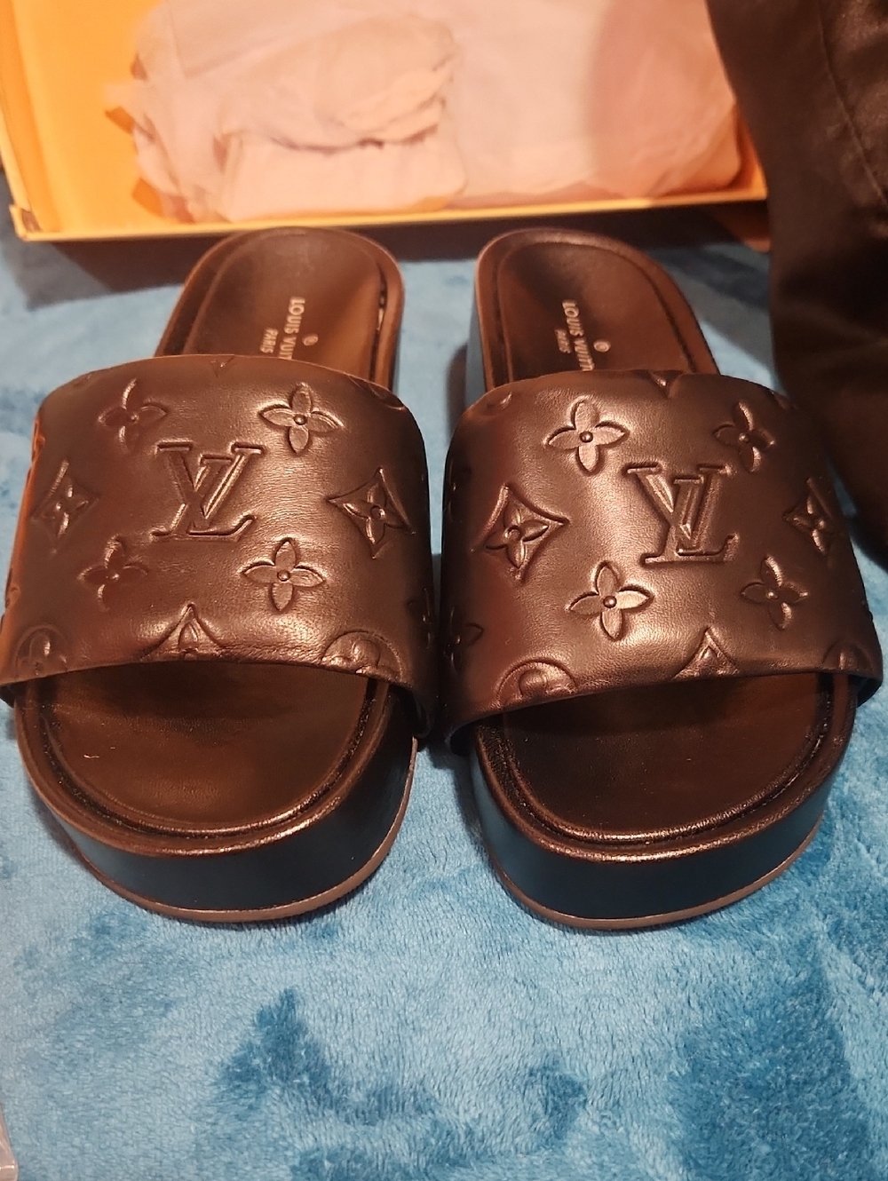 🔥 Lush BLACK 2" Raised Heel LV JVMBO FLATFORM Size 8.5 (41) DustBag💯AUTHENTIC - Picture 2 of 11